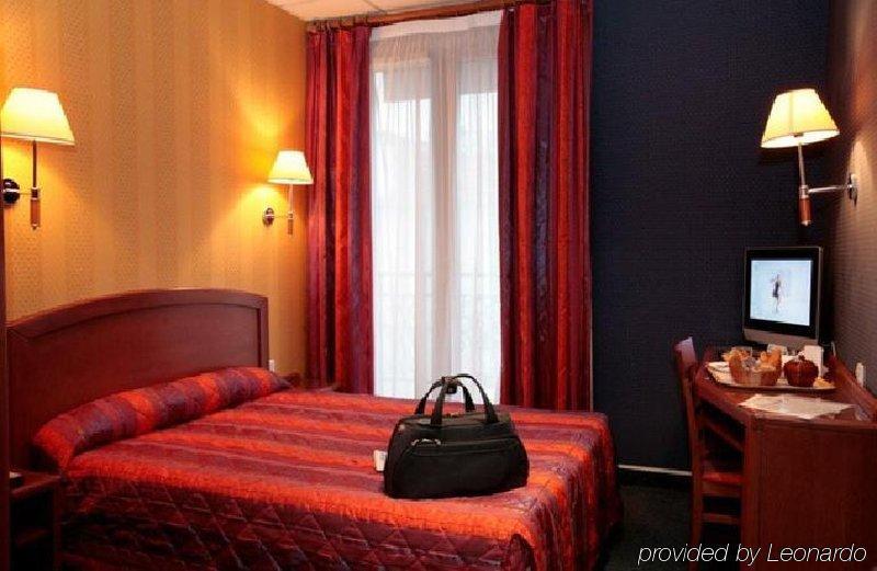 Charlemagne 3* Neuilly-sur-Seine