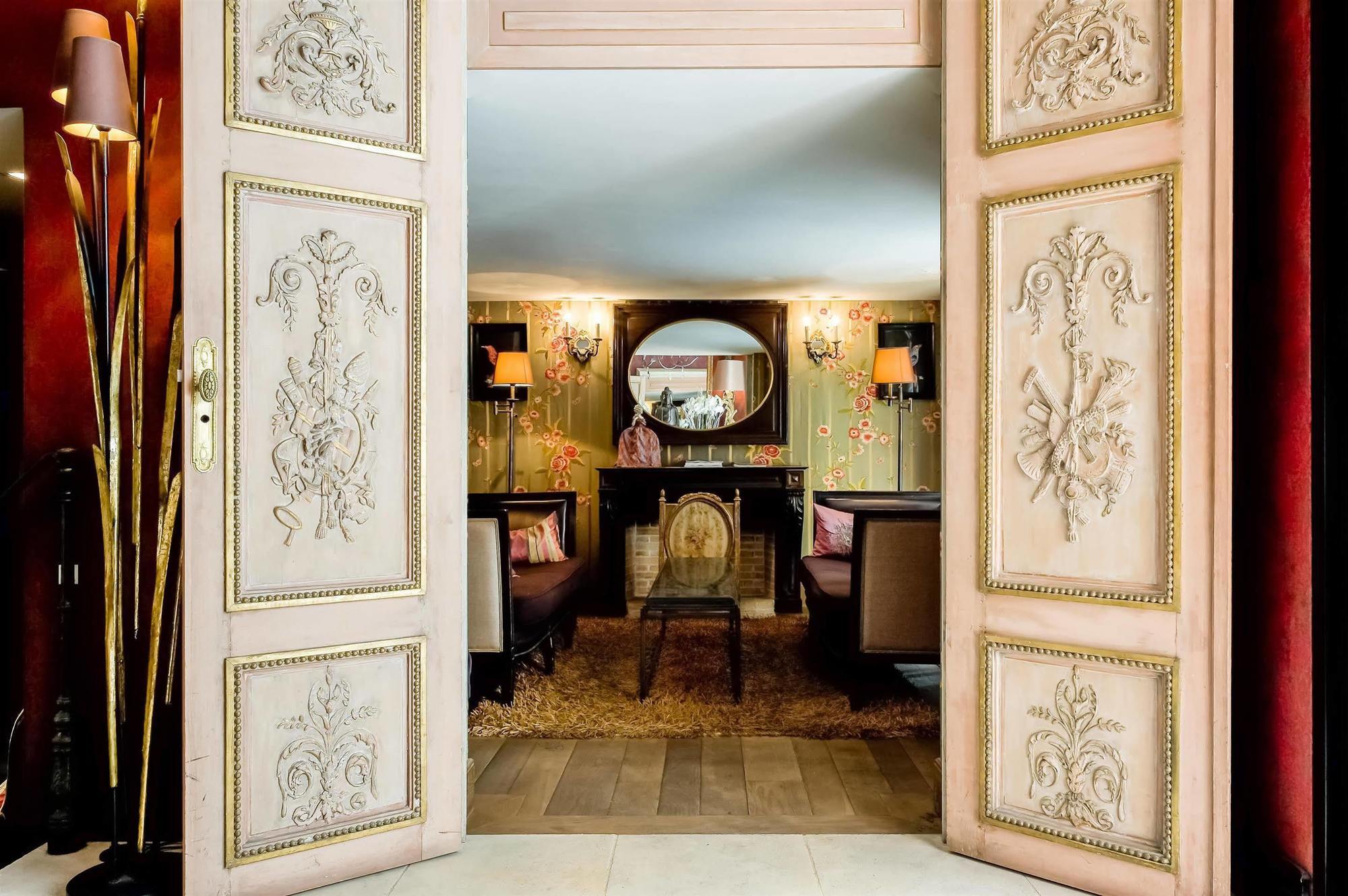 Charlemagne Hotel 3*