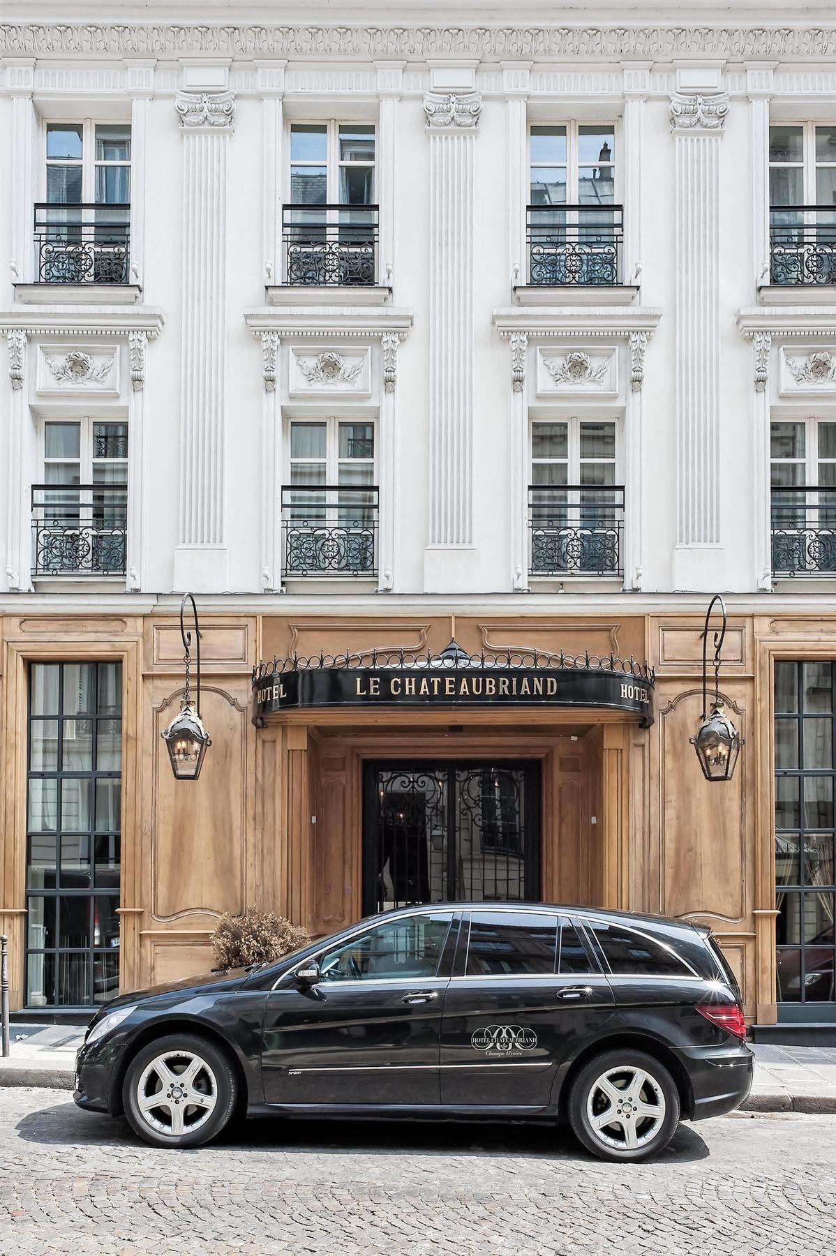 Charlemagne Hotel 3*